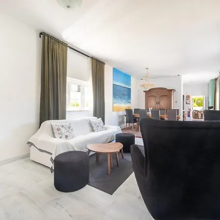 Prázdninový dům Guestready - Gorgeous Near The Lagoon