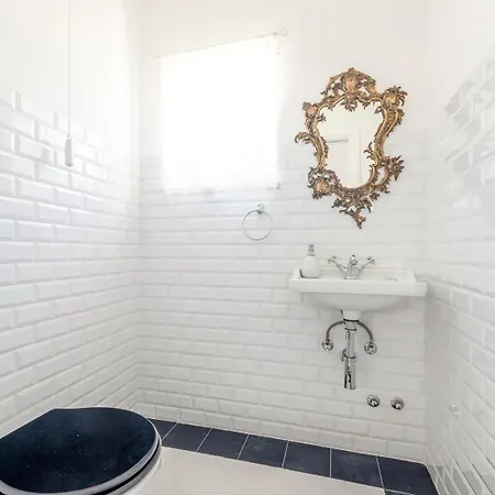 Semesterbostad Guestready - Gorgeous Near The Lagoon *